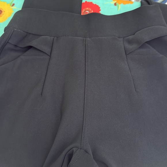 Office/dress Multi-Patterned Pants bundle - Picture 6 of 6